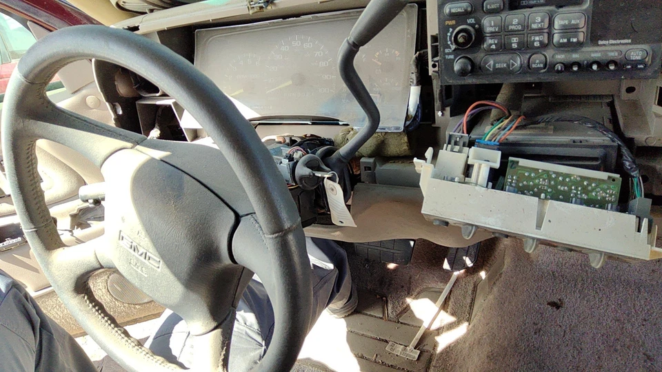 Оригинальная рулевая колонка в сборе 1999 2000 Gmc Yukon 26083607 - Изображение 1 из 4