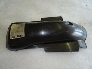 KAWASAKI Z 200 Radlauf innen Schutzblech Fender Spritzschutz Kotflügel Cover - Picture 1 of 5
