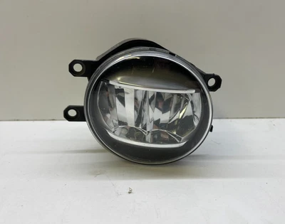 OEM 2015-2021 NICE! Lexus Toyota LED Right Fog Lamp Light 81210-0E050 🇺🇸⭐️ - Image 1 of 4