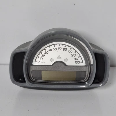 Smart ForTwo 451 Diesel CDi Speedometer Cockpit Instrument Cluster A4515403647 - Image 1 of 4