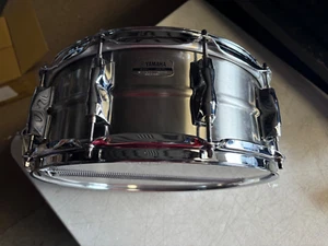 Yamaha Recording Custom Edelstahl Snare Drum 14x5,5 - Bild 1 von 5