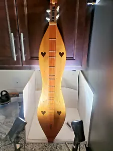 Dulcimer guitar with travel case/ Qwik Tune/Picks - Picture 1 of 16