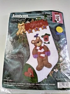 Medias de Navidad vintage 1999 Janlynn Kit # 36-39 apliques de fieltro oso de peluche  - Imagen 1 de 12