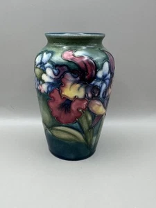 Vintage Early Moorcroft Pottery Vase, Orchid Green Design. Hand painted Pottery - Picture 1 of 7