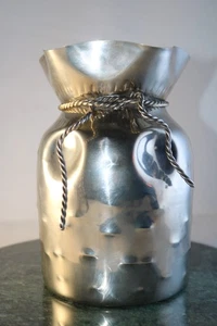 VNTG Rare Metal Money Bag Sculpture Bogotá Artisan Pablo Escobar Era Folk Art - Picture 1 of 7