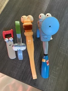 Handy Manny Replacement Tools. Saw, Pliers, Hammer & Wrench 2007 - Picture 1 of 9