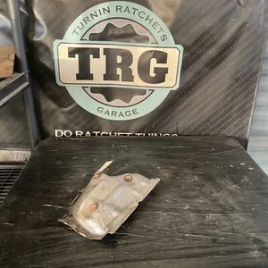 07-18 Infiniti G37 Nissan 370z Left Exhaust Manifold Heat Shield 16590-JK20B - Picture 1 of 4