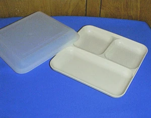 TUPPERWARE Ultra 21 Microondas Divide-A-Plato/Bandeja #1659 con Cubierta #1660 - Imagen 1 de 2