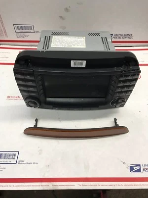 03-06 Mercedes-Benz Clase S W220 Sistema de mando Sistema de radio y navegación OEM  Foto 1 de 4