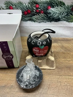 Scentsy *Mejor profesor * Calentador quemador nuevo en caja Foto 1 de 4