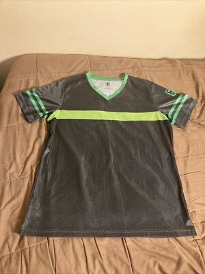 7-11 Employee Uniform V Neck Short Sleeve Shirt Size Womens Large - Image 1 of 4