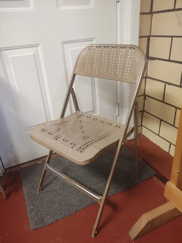 Vintage tan Metal Folding Chairs Lot Of 72 Cover
