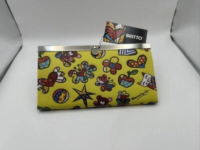 Romero Britto Wristlet Clutch Wallet  Flying Hearts Apple Bear Cat NEW with Tags - Изображение 1 из 4
