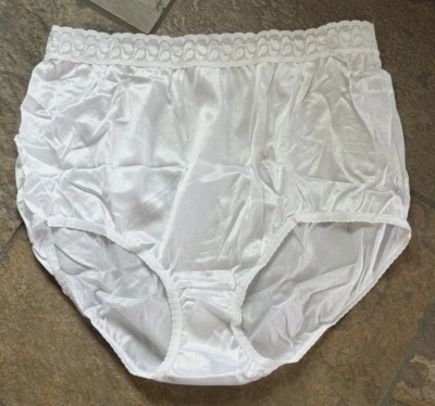 Bragas cortas KMart ROSA K 10/3XL PURAS blancas satinadas cintura encaje nailon nuevas sin etiquetas de colección Foto 1 de 4