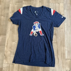 Nike NFL Team Apparel New England Patriots V-Neck Short Sleeve Women Medium - Picture 1 of 9
