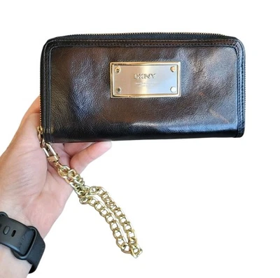 Pre-Owned DKNY Black Leather Double Zip Around Wallet Wristlet - Image 1 of 4