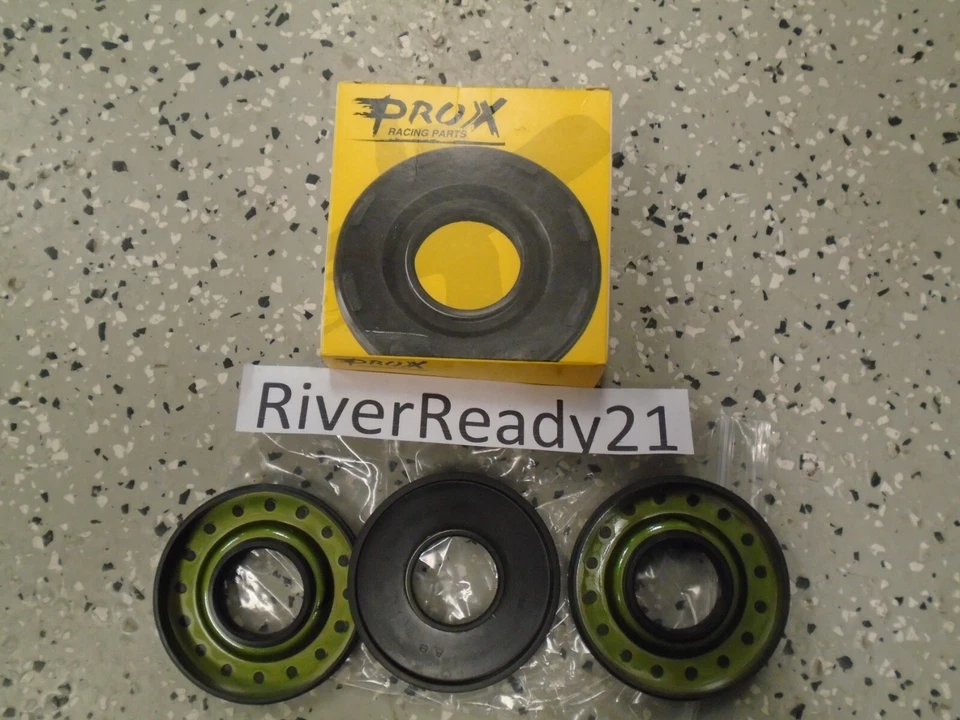 Kawasaki 650 750 800 Jet-Ski Crank-Shaft seals SX SXI PRO SXR ZXI XI Japan OEM - Image 1 of 1