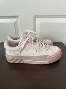 Nike Women’s Court Legacy Lift Casual Lifestyle Platform Shoes Sneaker Size 7 - Picture 1 of 8
