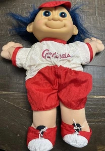 Vintage Russ Berrie & Co St Louis Cardinal Troll bambola 12" - Foto 1 di 7