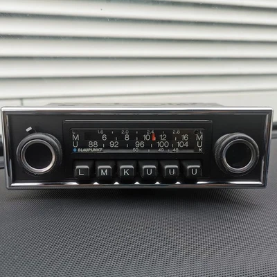 Oldtimer Autoradio Bj.1976 für PAGODE W113 107 114 115 W116 +MP3-Buchse -geprüft - Bild 1 von 4