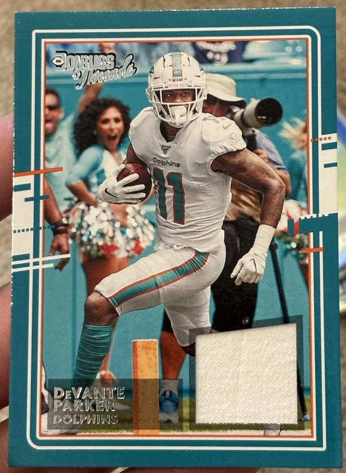 2020 Panini Donruss - Donruss Threads Devante Parker #25 Miami Dolphins - Image 1 of 2