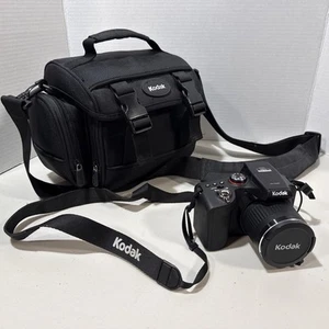 Kodak EasyShare Z990 12MP, 1080 HD Video,Digital Camera 3" LCD Memory Card, Bag - Picture 1 of 18