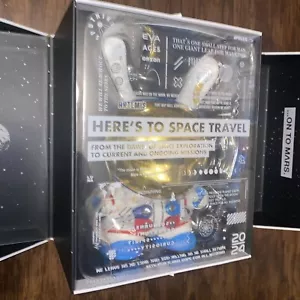 NEW KIDROBOT DUNNY 8" THE STARS EVA MY DESTINATION WHITE NASA - Picture 1 of 6