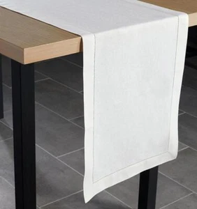 Sferra Classico Table Runner - Picture 1 of 2