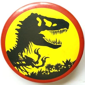 RARO VINTAGE 1992 U.C.S. AMBLIN JURASSIC PARK PINBACK ~ SPILLA PULSANTE POSTERIORE - Foto 1 di 3
