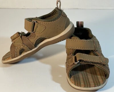 Sandalia marrón gancho y bucle CIRCO RN# 17730 uso normal niño pequeño talla 4 Foto 1 de 4