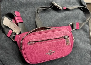 Bandolera Coach Mini Bolso Cinturón Cuero Rosa Violeta Brillante CL479 NUEVA CON ETIQUETAS: Ventas al por menor $278 - Imagen 1 de 8