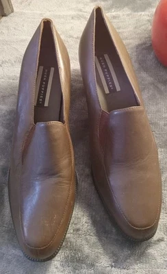 Tacones para mujer Hush Puppies de cuero marrón superior talla 9,5 M Foto 1 de 4