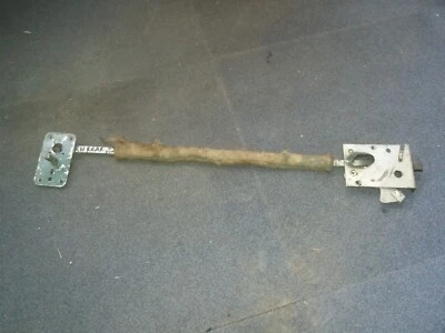 MORRIS MINOR 1000 4 DOOR SALOON OS RIGHT HAND REAR DOOR LOCK ASSEMBLY MECHANISM - Image 1 of 4