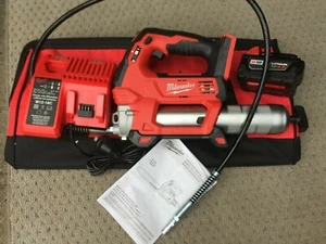 BRAND NEW MILWAUKEE M18 2 SPEED GREASE GUN 2646-20 M18GG-0 400g cartridge kit - Picture 1 of 4