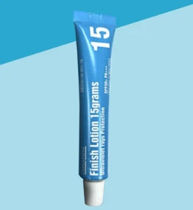 CONAPIDIL Lozione di finitura / 15G SPF 50+ PA+++ - Foto 1 di 4