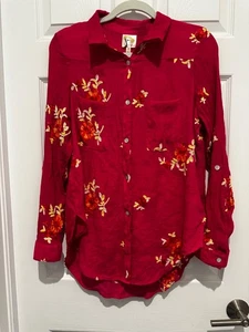 Fig And Flower Women’s Blouse Size L Hot Pink Floral Embroidered Button Front - Picture 1 of 7