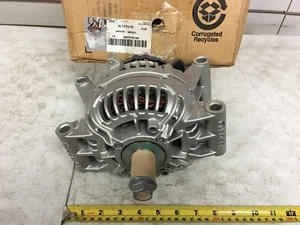 Genuine International 12V 28SI New Alternator # 3867570C92 Ref# Bosch 0124625072 - Bild 1 von 7