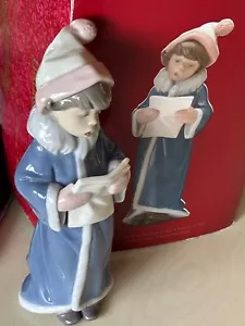 Lladro Figurine Rare #6533 "The Christmas Caroler" 1997 Mint Original Box Pastel - Picture 1 of 7