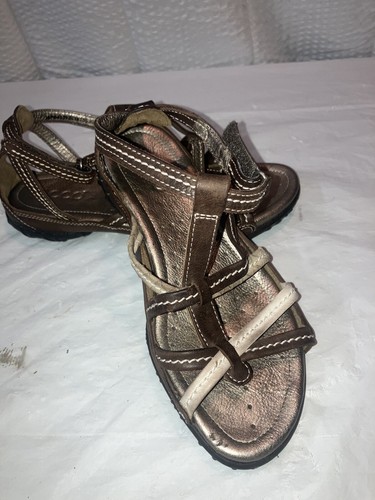 Sandali Ecco marrone metallizzato in pelle con cinturino a croce fibbia taglia 6 5