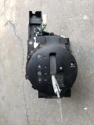 2003-2006 NISSAN 350Z AT AUTOMATIC FLOOR GEAR SHIFTER SELECTOR ASSEMBLY - Image 1 of 3