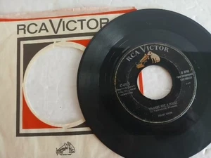 HANK SNOW 45 RPM RCA VICTOR RECORD--IN RCA VICTOR SLEEVE-- - Picture 1 of 2