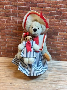 World of Miniature Bear - I Love You - for Dollhouse or Collection - Signed - Picture 1 of 3
