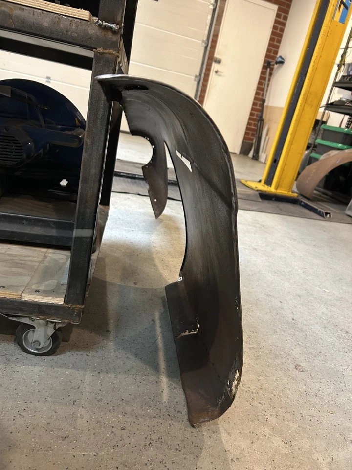 Austin Healey BN1 Front And Rear Wings - image 1 of 4