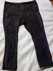 Lululemon Girls Legging Size 6 Pre-Owned, Camo Purple/Black - Picture 1 of 7