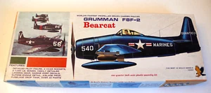 KIT HAWK USA 1967 GRUMMAN F8F-2 BEARCAT ref 562-100 BOITE 33x13 cm BON ÉTAT - Imagen 1 de 5
