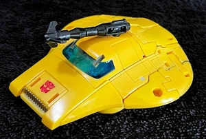 BUMBLEBEE • DRAMATIC CAPTURE CYBERTRON CHASE SERIES - Picture 1 of 2