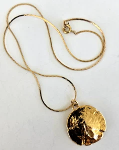 Vintage GoldTone Metal Dipped Sand Dollar Pendant Cobra Link Necklace 18" Spring - Picture 1 of 8