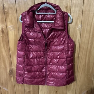 Dark Pink Burgundy Puffer Vest Sz 1XL Full Zip Cozy Chic Layer Outdoors Hike - Picture 1 of 9