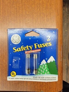 Santa's Best Craft #GE54700 2PK 7A Replacement 120V Fuse - Picture 1 of 1