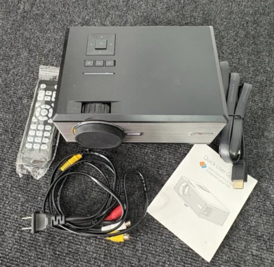 Proyector para el hogar de Cronova XPE470 Proyector para el hogar en caja nunca usado Foto 1 de 4